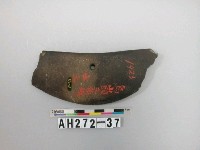 半月形磨製石刀藏品圖，第1張